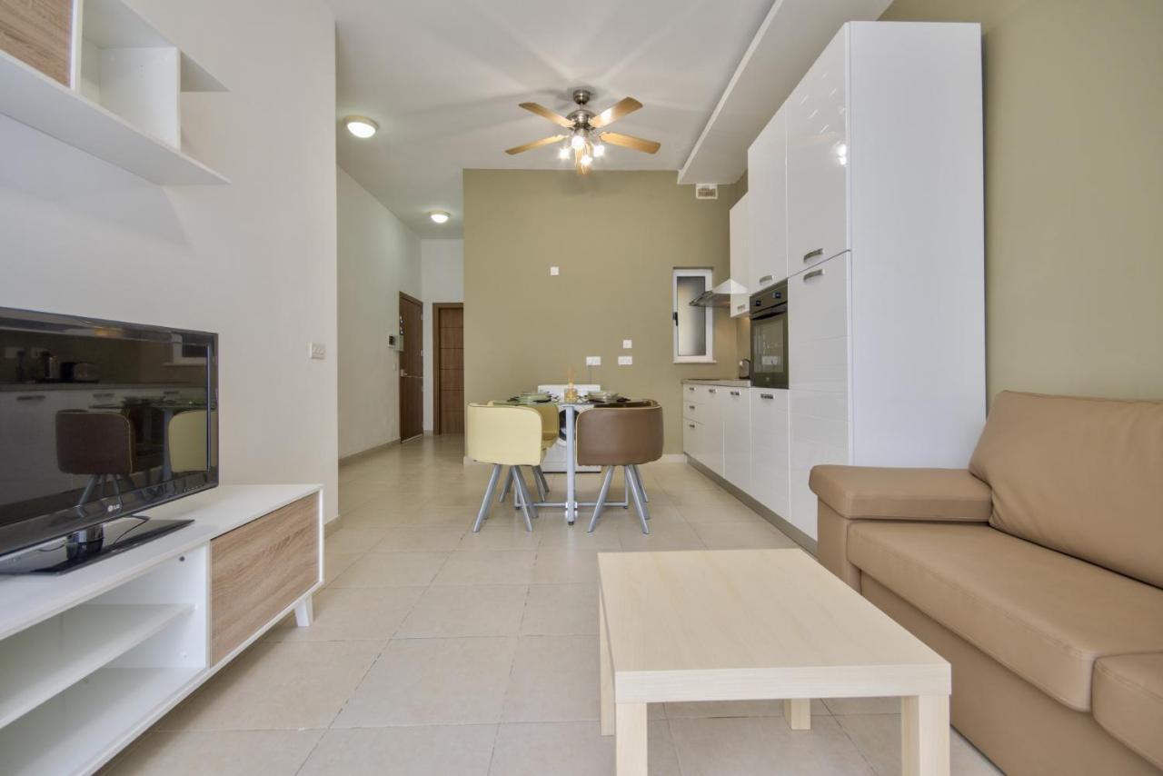 Azure Haven - Gzira Apartments And Penthouse By Shortletsmalta Eksteriør billede