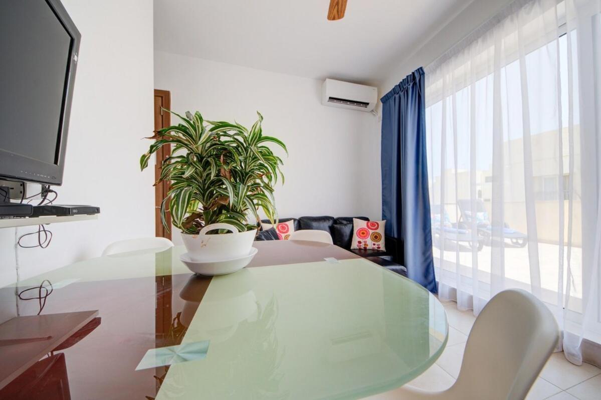 Azure Haven - Gzira Apartments And Penthouse By Shortletsmalta Værelse billede