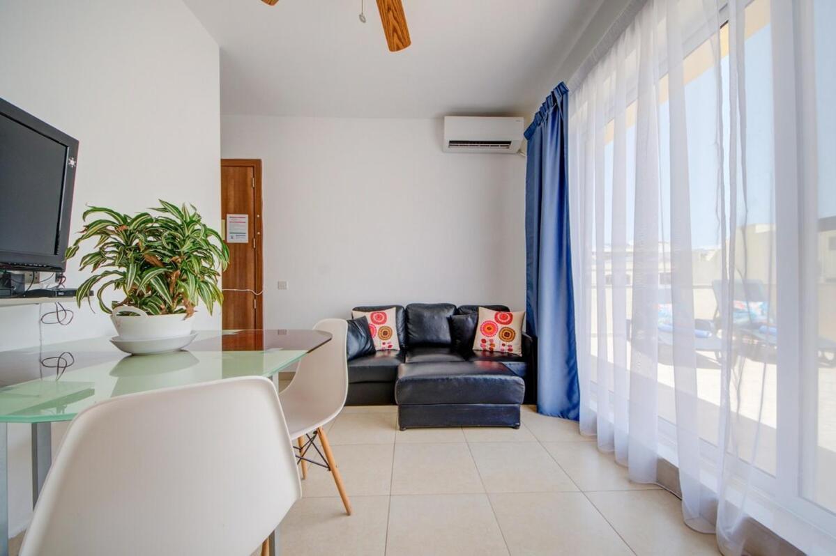 Azure Haven - Gzira Apartments And Penthouse By Shortletsmalta Værelse billede